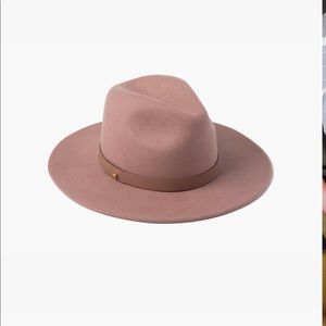 Lack of Color “The Fleur” in Dusty Rose, size Small.  New !